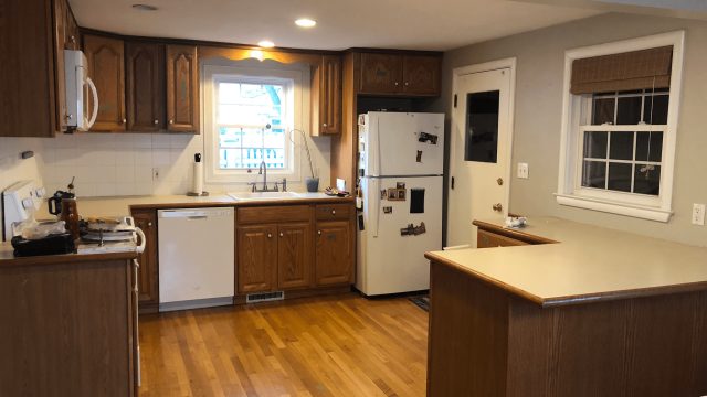 Transforming Spaces: How a Functional Mudroom Elevates Modern Kitchens